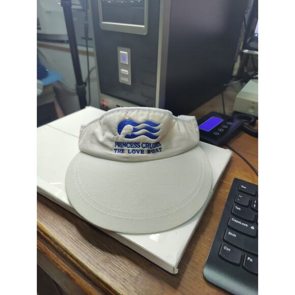 Bundle of 3 clip on visor caps - Picture 2 of 4